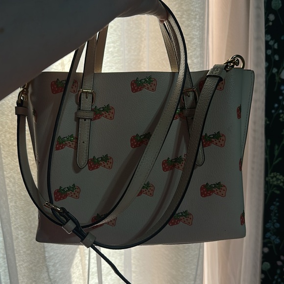 Strawberry mollie Coach crossbody - Picture 2 of 2
